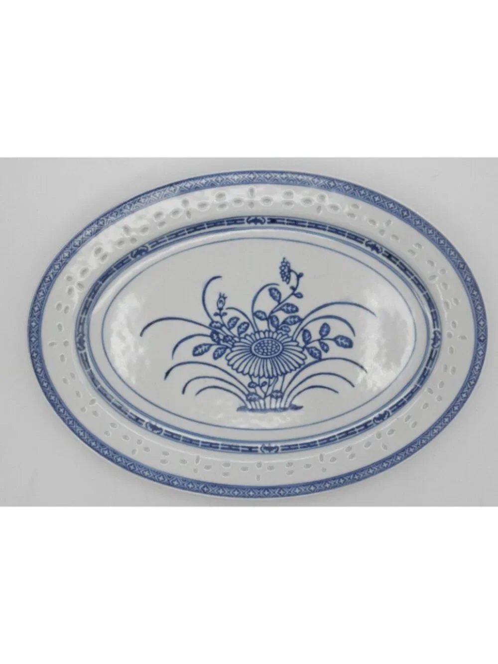 Jingdezhen China Rice Eye Grain Chrysanthemum Serving Platter and Serving Bowl